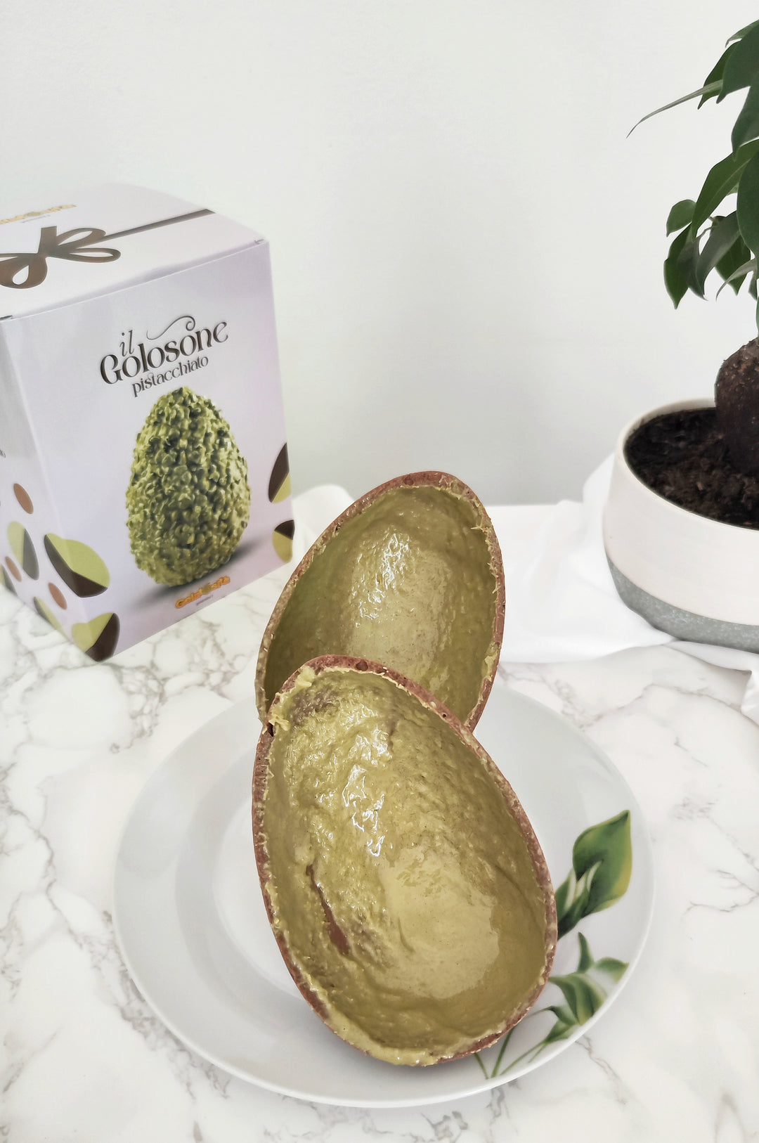 UOVO DUBAI CHOCOLATE AL LATTE 300gr ripieno di Crema Pistacchio&Kataifi
