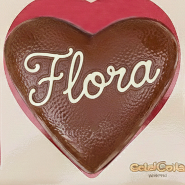 BOX I LOVE YOU 💝 Cuore ripieno crema Ciocc. BIANCO 750gr + 4 creme + barretta “LOVE” + dedica + extra scritta